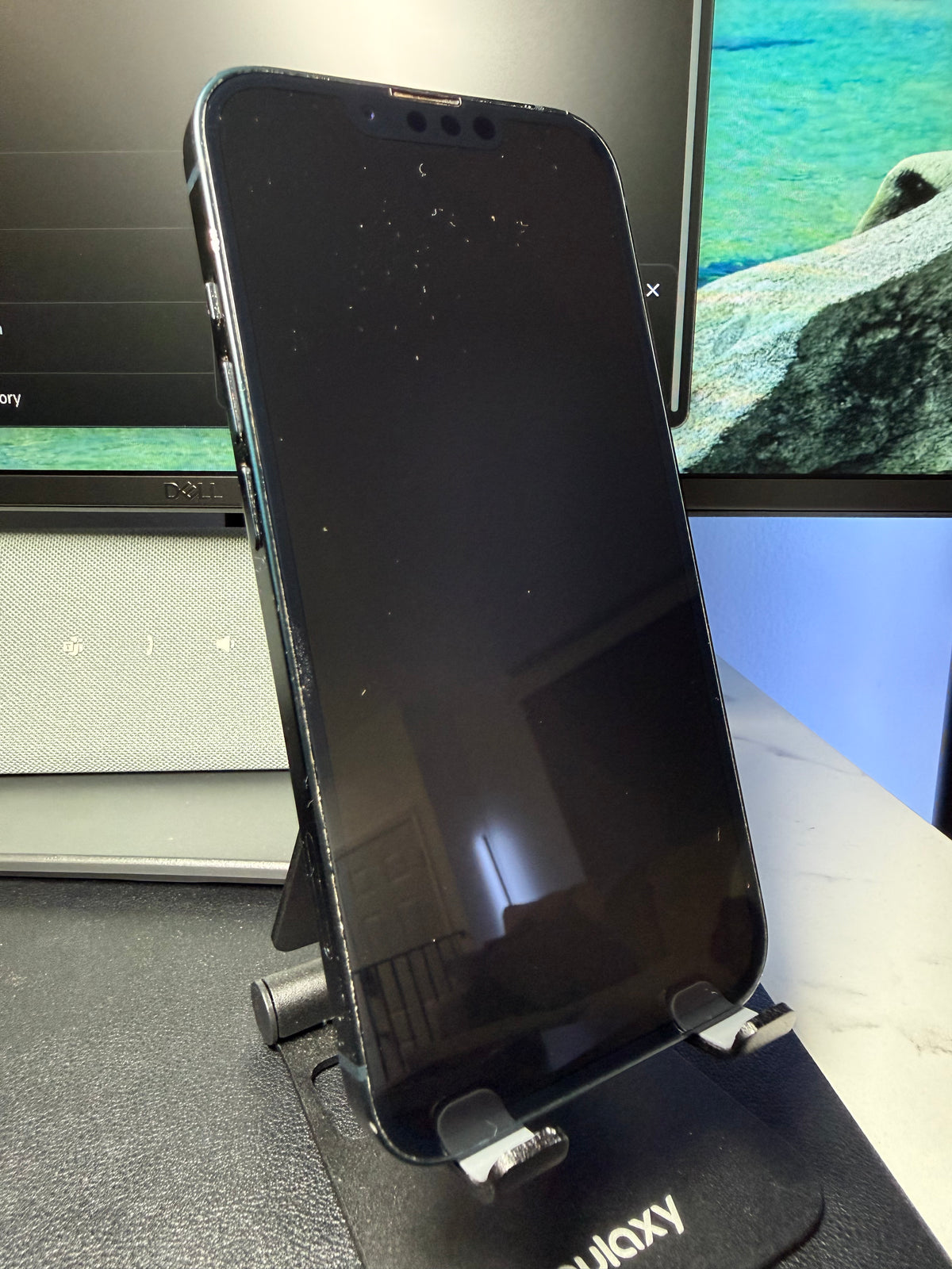 Apple iPhone 13 128GB — Midnight / Unlocked — front