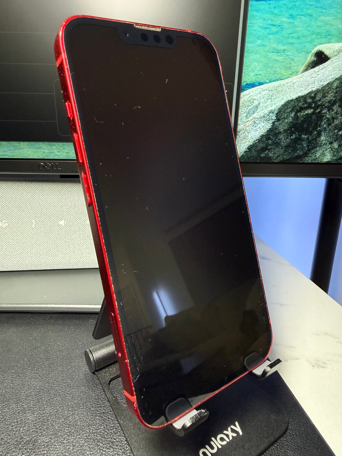 Apple iPhone 13 128GB — Red / Unlocked — front